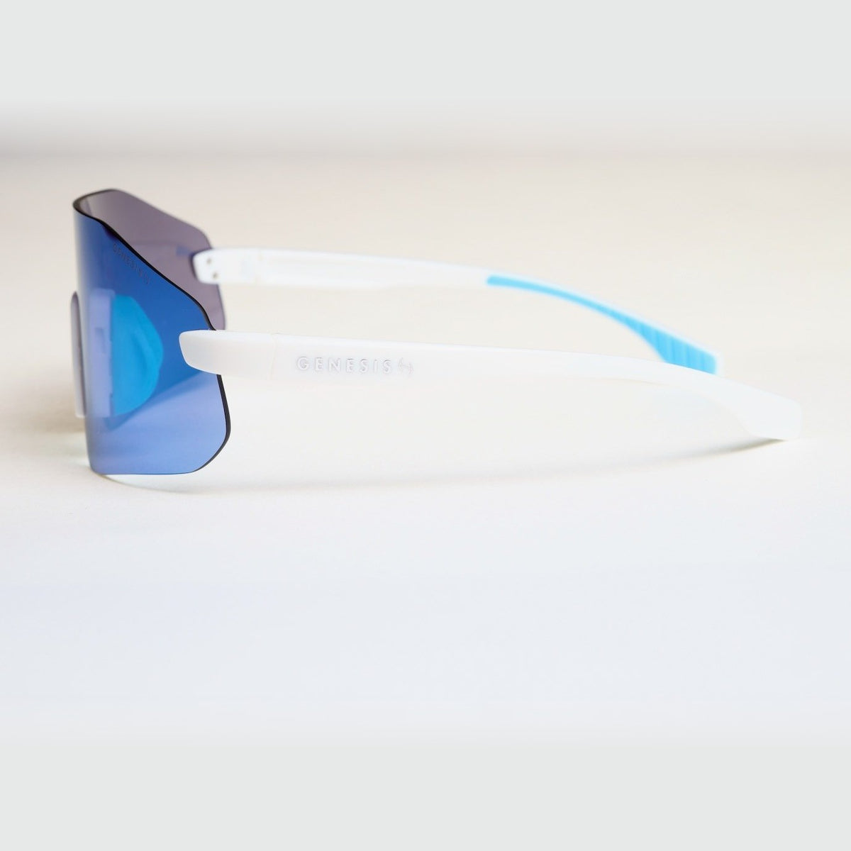 GENESIS Buenos Aires Sunglasses White/Blue 2026